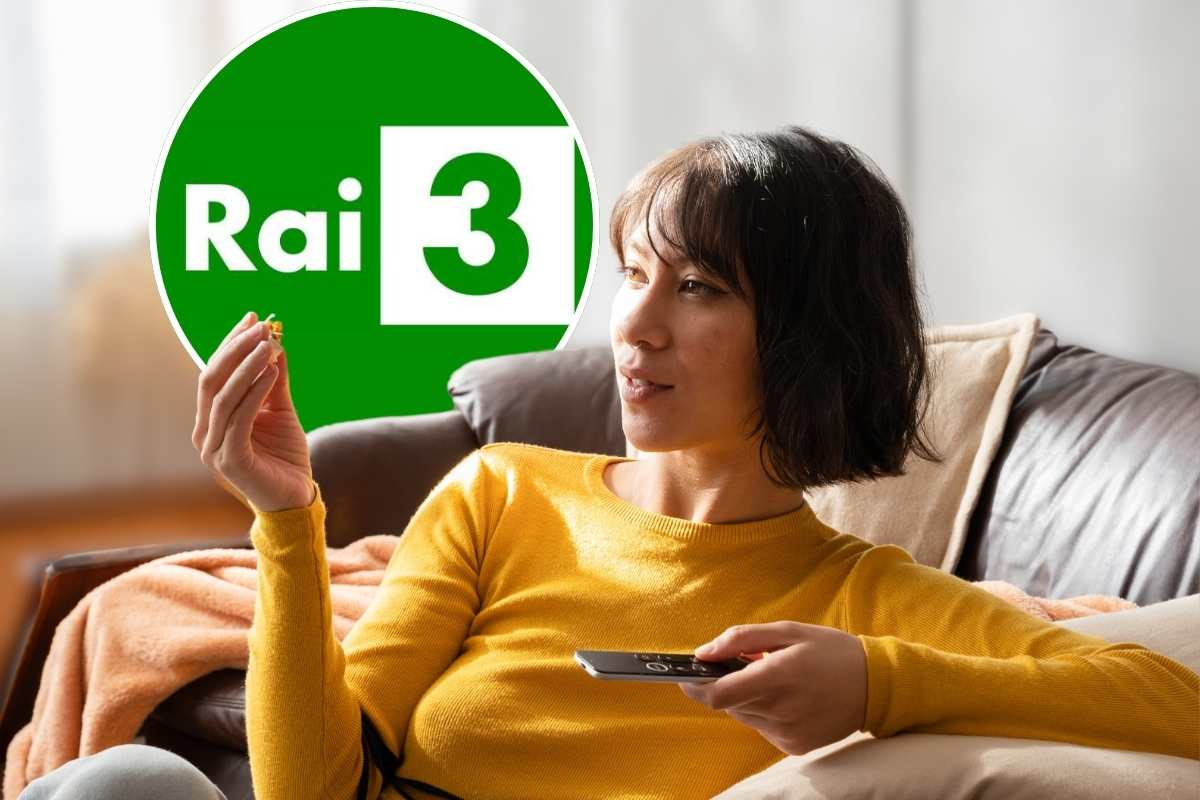 ragazza sul divano e logo rai 3